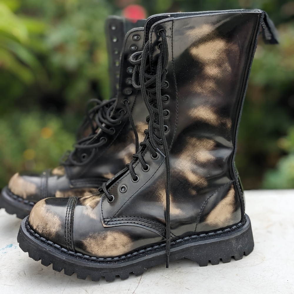 Vintage Demonia Rocky 14 Combat Boots Distressed Style Black Beige/ White